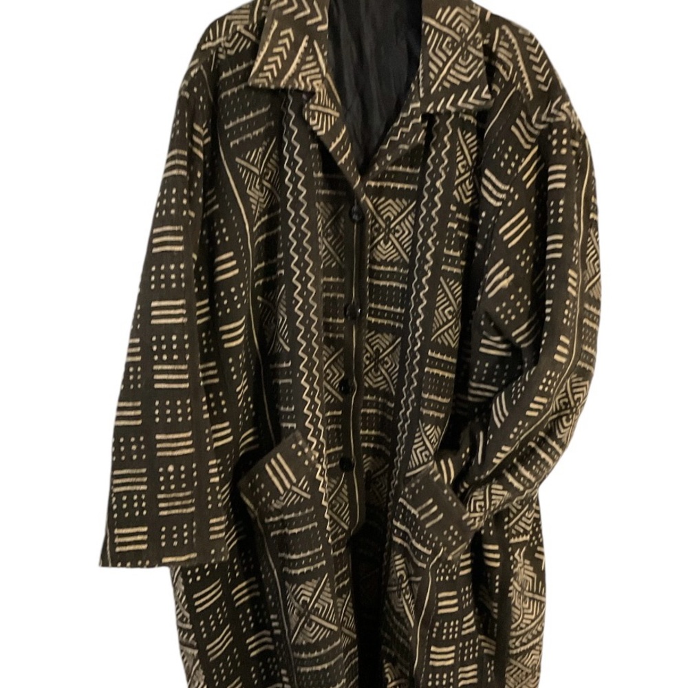 The badest coat ever. It give intelligence, strong lady vibes (X-Large.)
